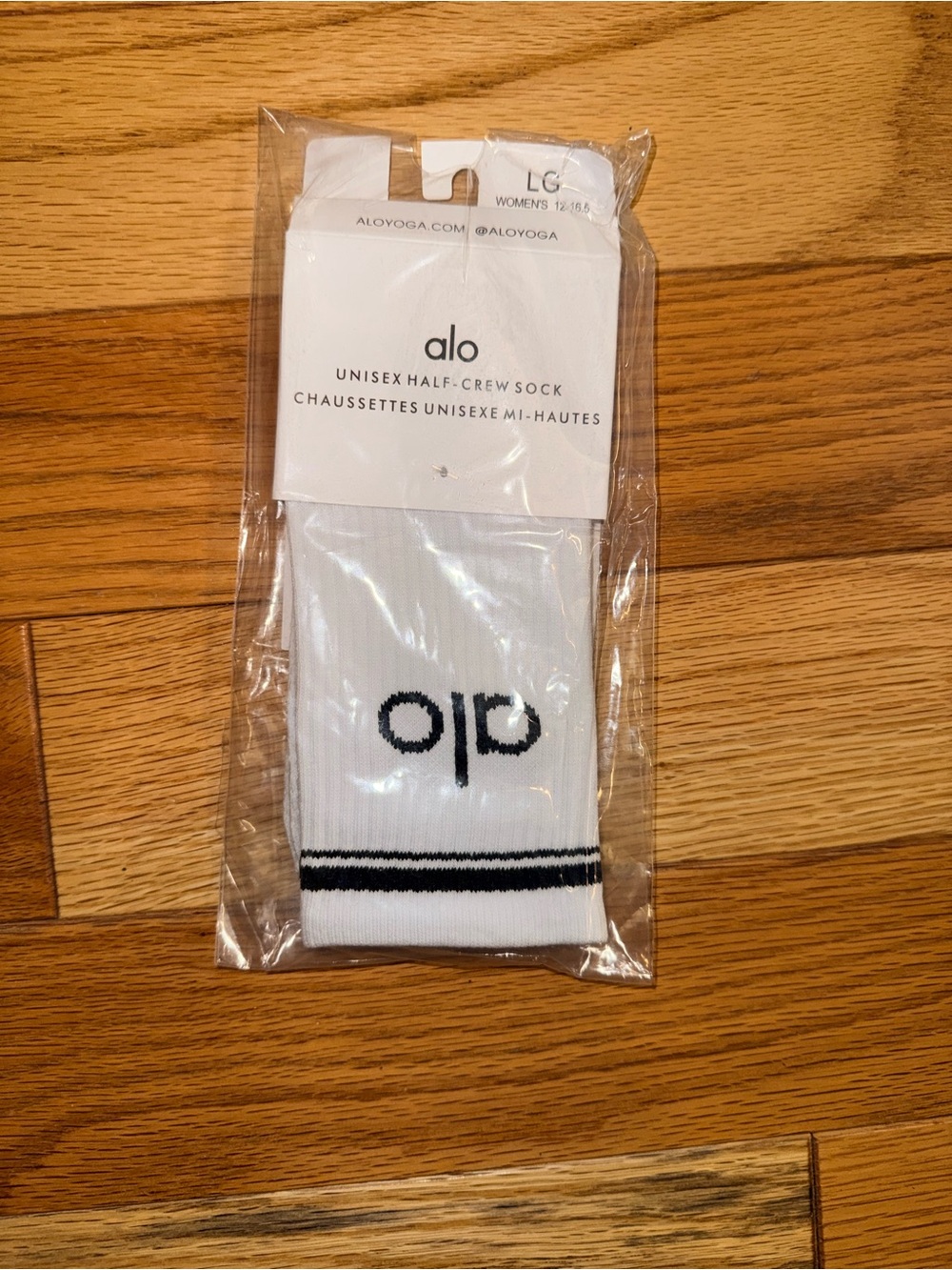 ALO Yoga White Athletic Half-Crew Socks with Black Trim